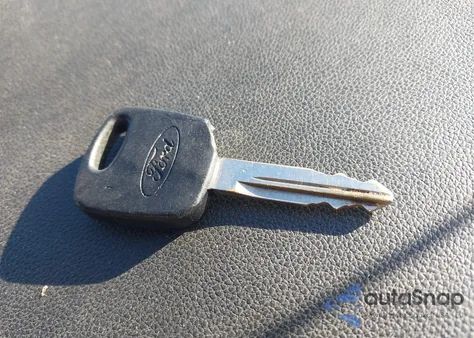 1999 Ford Expedition Eddie Bauer/Xlt z USA, uszkodzony, nr VIN 1FMPU18L5XLC03879